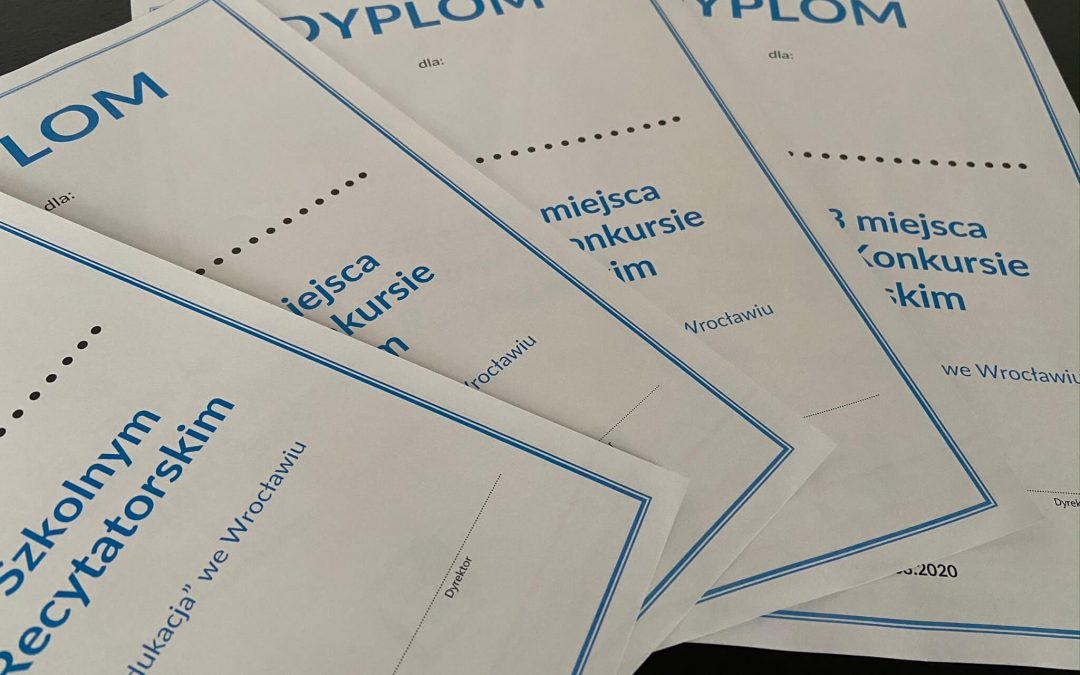 Dyplomy dla mistrzów recytacji