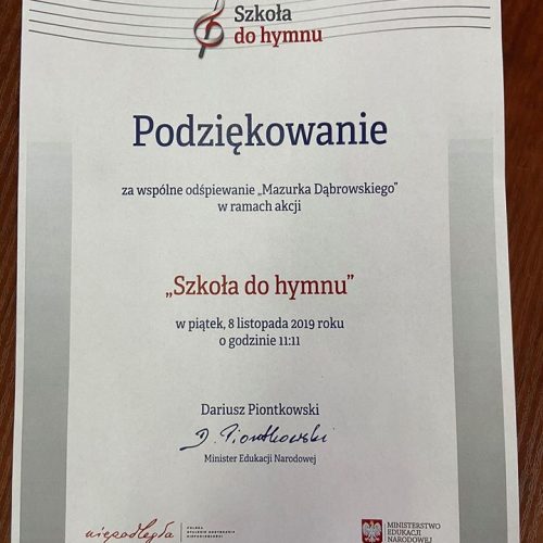Wspólne odśpiewanie hymnu – podziękowania